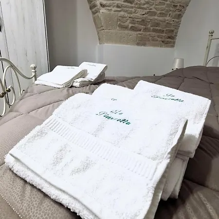 La Piazzetta Di Daniela * مارتينا فرانكا